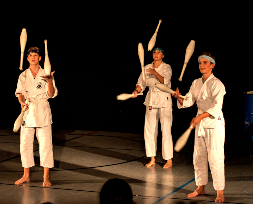 Zirkus für Erwachsene - Zirkus Pepperoni